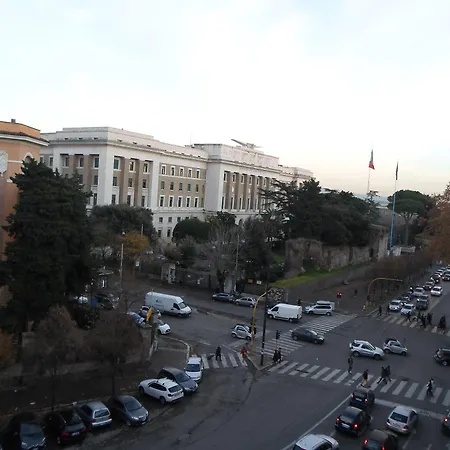 Alex Πανσιόν 3*