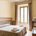Alex 3* Roma