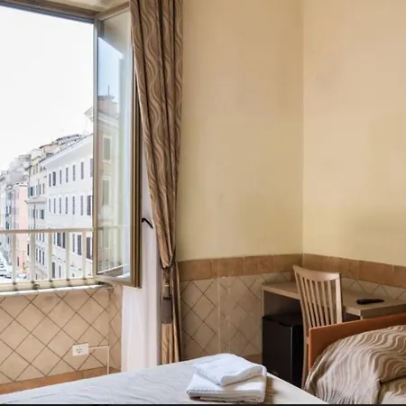 Alex 3* Roma