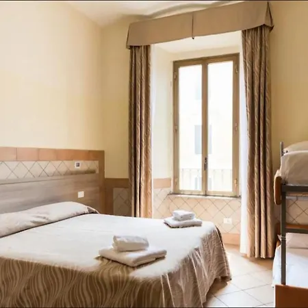 Alex 3* Roma